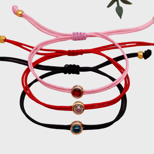 String-Armbänder