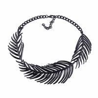 Croix-transfrontalier Européen Et Américain De Mode Chic Exagérée En Forme De Feuille Alliage Collier Tendance Creative Collier Usine Ventes Directes main image 4