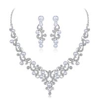 Classique Mode De Mode Ornement Européenne Perle Strass Collier Deux-pièce Boucles D'oreilles Banquet Mariage Correspondants main image 1