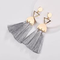 Qingdao Européen Et Américain Boucles D'oreilles Alliage Géométrique Triangle Demi-cercle Gland Pendentif Gouttes Pour Les Oreilles De Femmes  Boucles D'oreilles main image 4