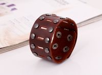 Européen Et Américain Nouveau Accessoires Double Rangée Rivet Bovins Simples Bracelet En Cuir Vintage Punk Style Moto Équitation Hommes De Bracelet main image 3