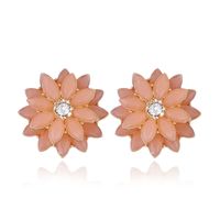 Nouveau Multi-couche Alliage Fleur Boucles D'oreilles Femme Coréenne Style Frais Blanc Marguerite Diamant Boucles D'oreilles Souhaite Chaude main image 2