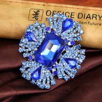 Vente Chaude De Luxe Élégant Exquis Cristal Saphir Bleu Plein De Diamants Broche De Fourrure Accessoires Corsage Col Fleur Broches main image 3