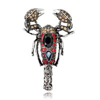 Européen Et Américain Rétro Personnalisé Scorpion Broche Délicate Perle-ensemble Diamant Alliage Corsage Usine Gros Commerce Extérieur  Chaude Vente main image 1