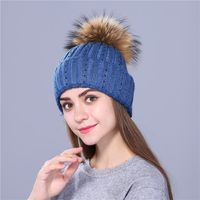 Nouvelle Automne Et D'hiver De Femmes Chaud Grande Boule De Poils Plaid De Mode Laine Tricoté Chapeau main image 10