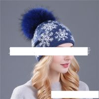 Laine De Fourrure De Lapin Mélange Cap De Noël Flocon De Neige Pull Réel 15cm Raton Laveur Laine Chapeau  Tricoté Chapeau Femmes main image 1