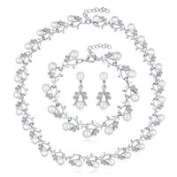 Europäische Und Amerikanische Kreative Neue Perlenkette Set Legierung Diamant Halskette Ohrringe Armband Braut Dreiteiliges Set Auf Lager main image 3