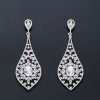 Boucles D'oreilles Nouveau 2022 Européen Et Américain Exagérée Bijoux De Mariage Boucles D'oreilles De Mariée Boucles D'oreilles En Cristal De Baisse Ern61 main image 3