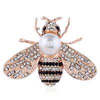 Européen Et Américain De Mode De Bande Dessinée Gouttes Abeille Insectes Alliage Broche Corsage Vêtements Hommes Et Femmes Accessoires Animaux Écharpe Boucle main image 1