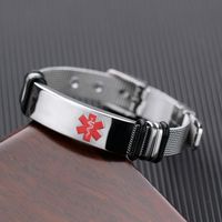 Europäische Und Amerikanische Mode Titan Stahl Gebogene Marke Armband Herren Einfache Persönlichkeit Medizinisches Logo Edelstahl Armband Einstell Armband main image 1