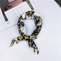 Cloth Korea  Scarf  (1 Leopard Chain White)  Scarves Nhmn0350-1-leopard-chain-white main image 1