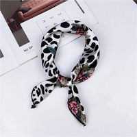 New Spring And Autumn Summer Small Silk Scarf Small Square Towel Women's Korean Professional Variety Decorative Printed Scarf Scarf Wholesale main image 7