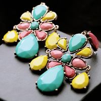 New Flower Luxury Color Diamond Stud Earrings main image 3