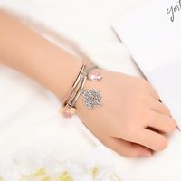 New Metallic Fringe Rhinestone Geometric Leaf Zinc Alloy Bracelet main image 5