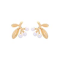 Fashion New Tide Leaf Pearl Earrings sku image 1