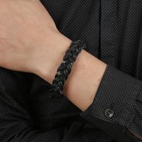 Fashion Simple Magnetic Buckle Men Leather Vintage Woven Stainless Steel Bracelet main image 3