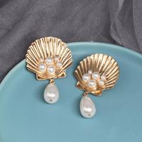 Fashion Alloy Shell Pearl Earrings main image 4