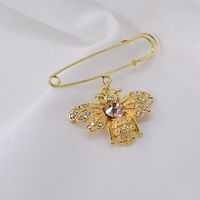 Baroque Bee Retro Pearl Color Diamond Brooch sku image 1