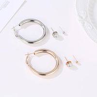 Fashion Circle Stud Earrings main image 4