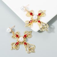 Exclusif Pour Croix-frontière Boucles D'oreilles Femmes De Mode Européenne Et Américaine Rétro Baroque Diamant Croix Boucles D'oreilles Longues Avec Perle Boucles D'oreilles main image 1