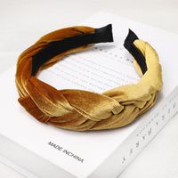 Heiß Verkauftes Europäisches Und Amerikanisches Samt Stoff Geflochtenes Stirnband Koreanisches Kreatives Twist-stirnband Haarkarte Hersteller Yiwu Großhandel sku image 1