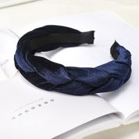 Heiß Verkauftes Europäisches Und Amerikanisches Samt Stoff Geflochtenes Stirnband Koreanisches Kreatives Twist-stirnband Haarkarte Hersteller Yiwu Großhandel sku image 3