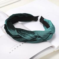 Vente Chaude Européen Et Américain Velours Tissu Tresse Bandeau Coréen Creative Twist Bandeau Épingle À Cheveux Usine Yiwu Gros sku image 4