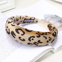 Diadema De Leopardo De Esponja Diadema Hebilla Adornos Para La Cabeza De Estilo Europeo Y Americano sku image 4