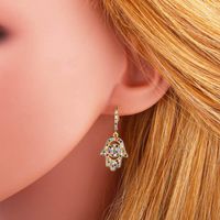Ins Internet Celebrity Farbe Zirkon Ohrringe Im Europäischen Und Amerikanischen Stil Fatima Hand Ohrringe Mode Persönlichkeit Ohrringe Ohrringe Err55 main image 6