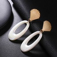 New Creative Metal Scallop Earrings Oval Hollow Resin Earrings Fashion Small Earrings main image 5