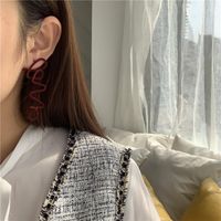 2019 Herbst Und Winter Plüsch Gesicht Rainie Yang Gleiche Buchstaben Love Süße Und Übertriebene Persönlichkeit Modische Ohrringe Frauen main image 4