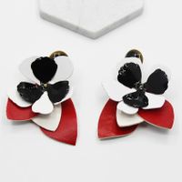 Kunden Spezifische Lin Gleiche Mode Süße Blüten Kontrast Ohrringe Europäische Und Amerikanische Neue Laufsteg Übertriebene Ohrringe Weibliche Ohrringe main image 3