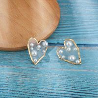Transparent Size Pearl Heart Shaped Stud Earrings Nhgy156895 main image 5