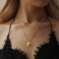 Electroplating Hollow Heart Necklace Alloy Heart-shaped Simple Clavicle Pendant Exquisite Versatile Accessories main image 1