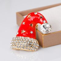 En Gros De Noël Collier Ornement Coréenne Dessin Animé De Mode Mignon De Noël Chapeau Broche Alliage Gouttes Corsage main image 6