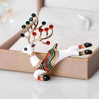 Animal Jewelry Wholesale Fashion Cartoon Cute Christmas Deer Brooch Alloy Drop Oil Brooch Women Wholesale main image 3