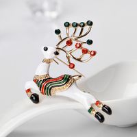 Animal Jewelry Wholesale Fashion Cartoon Cute Christmas Deer Brooch Alloy Drop Oil Brooch Women Wholesale main image 5