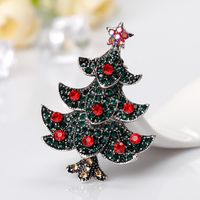 Fashion Christmas Tree Brooch Women's Exquisite Alloy Diamond Plating Ancient Gold Silver Corsage Wholesale main image 4