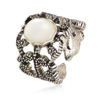 Anillo De Patrón Retro Calado Con Incrustaciones De Anillo De Piedras Preciosas Grandes Blancas Que Se Abre Anillo De Joyería Ajustable sku image 1