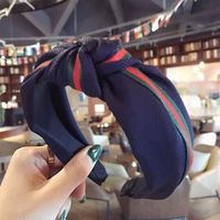 Korean Version Of The Simple Solid Color Stitching Stripe With A Knotted Knot In The Middle Of The Wide-brimmed Headband main image 7