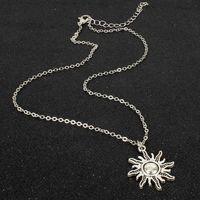 Simple Sun Flower Pendant Fashion Popular Necklace Women main image 3