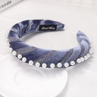 Korean New Style Velvet Sponge Pearl Hair Hoop Headband Solid Color Fabric Hair Accessories sku image 1