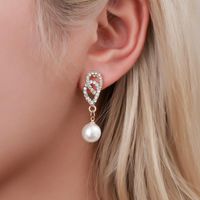 Pearl Set Temperament Diamond Drop Two-piece Necklace Earrings Jewelry main image 3