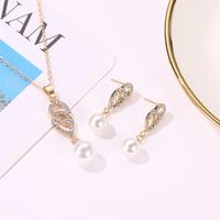 Pearl Set Temperament Diamond Drop Two-piece Necklace Earrings Jewelry main image 5