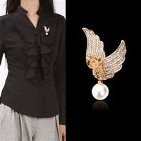 Korean Version Of The Brooch New Full Diamond Angel Wings Pearl Pendant Brooch High-end Clothing Hot Supply 350608 main image 1