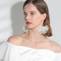 2019 Nouveau Super Fée Coréen Style Pur Fleur Boucles D'oreilles Élégant Gaze Respirant Tissu De Noël Suspendus Pendentif Femmes main image 5