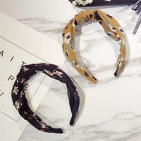 Korean Version Of The Hair Hoop Floral Contrast Hit The Middle Knot Twisted Wide Headband Hair main image 2