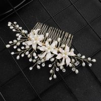 Bridal Jewelry Beautiful Alloy Flowers Inserted Comb Handmade Pearl Hair Comb Dress Headdress sku image 1