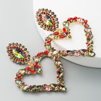 European And American Hot-selling Heart-shaped Alloy Inlaid With Diamonds Retro Temperament Exaggerated Earrings Female Korean Version Of The Super Flash Full Diamond Earrings main image 3
