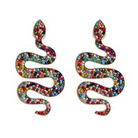 53056 Europäische Und Amerikanische Stil Neue Persönlichkeit Internet-promi-spaß Schlangen Förmige Ohrringe Mode All-match Hipster Übertrieben Reis Perlen Ohrringe sku image 3